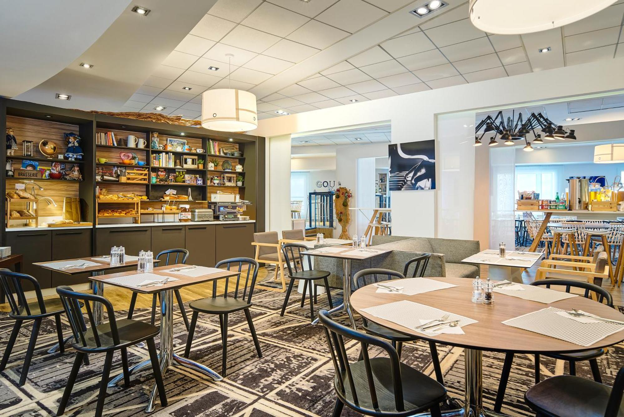 Novotel Paris Rueil Malmaison Екстер'єр фото