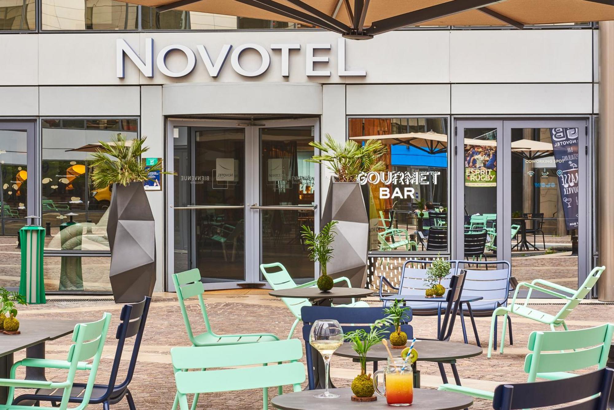 Novotel Paris Rueil Malmaison Екстер'єр фото