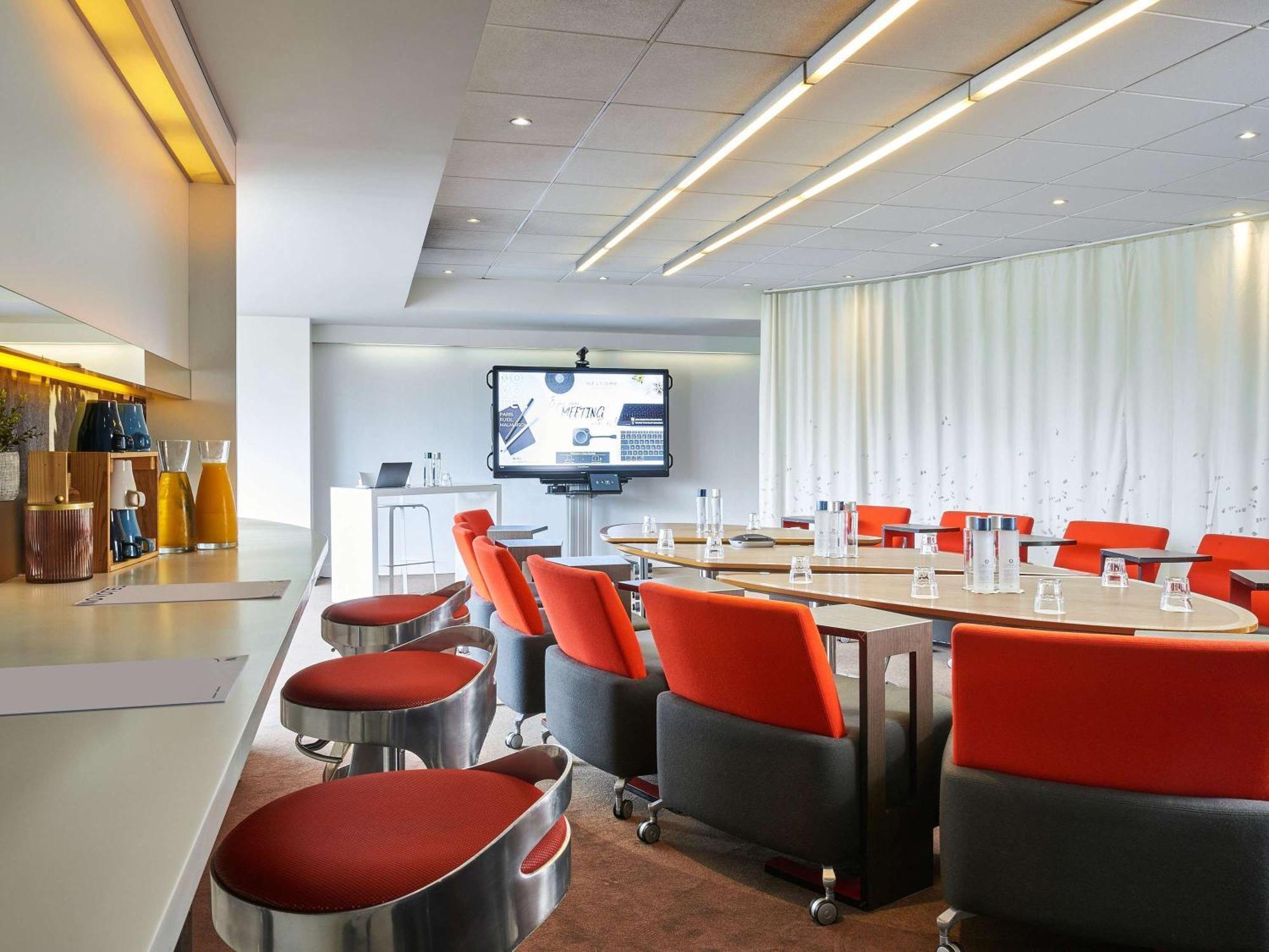Novotel Paris Rueil Malmaison Екстер'єр фото