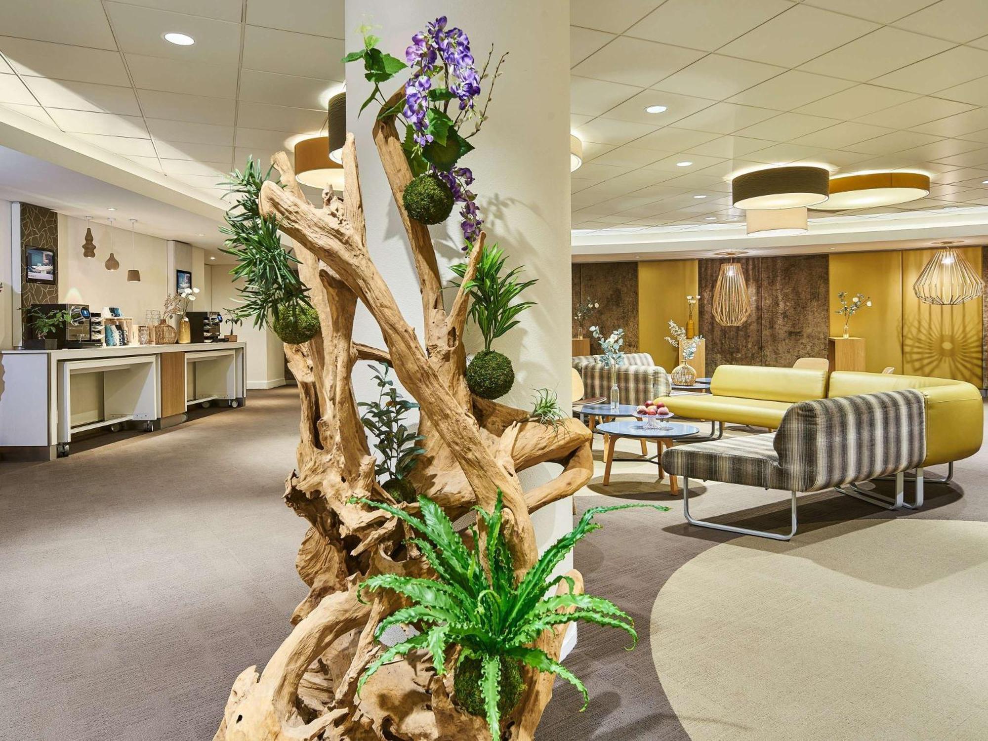 Novotel Paris Rueil Malmaison Екстер'єр фото