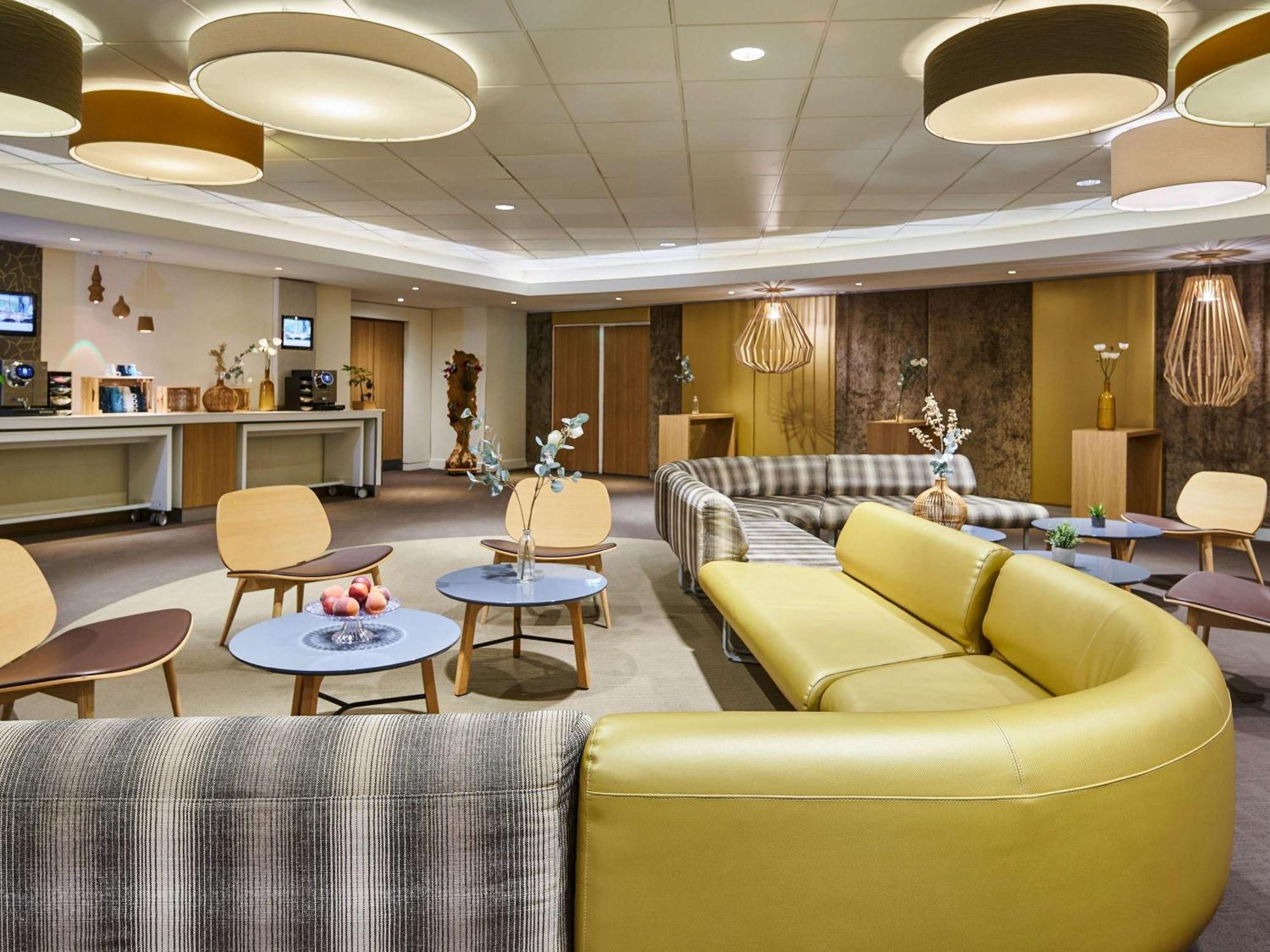 Novotel Paris Rueil Malmaison Екстер'єр фото