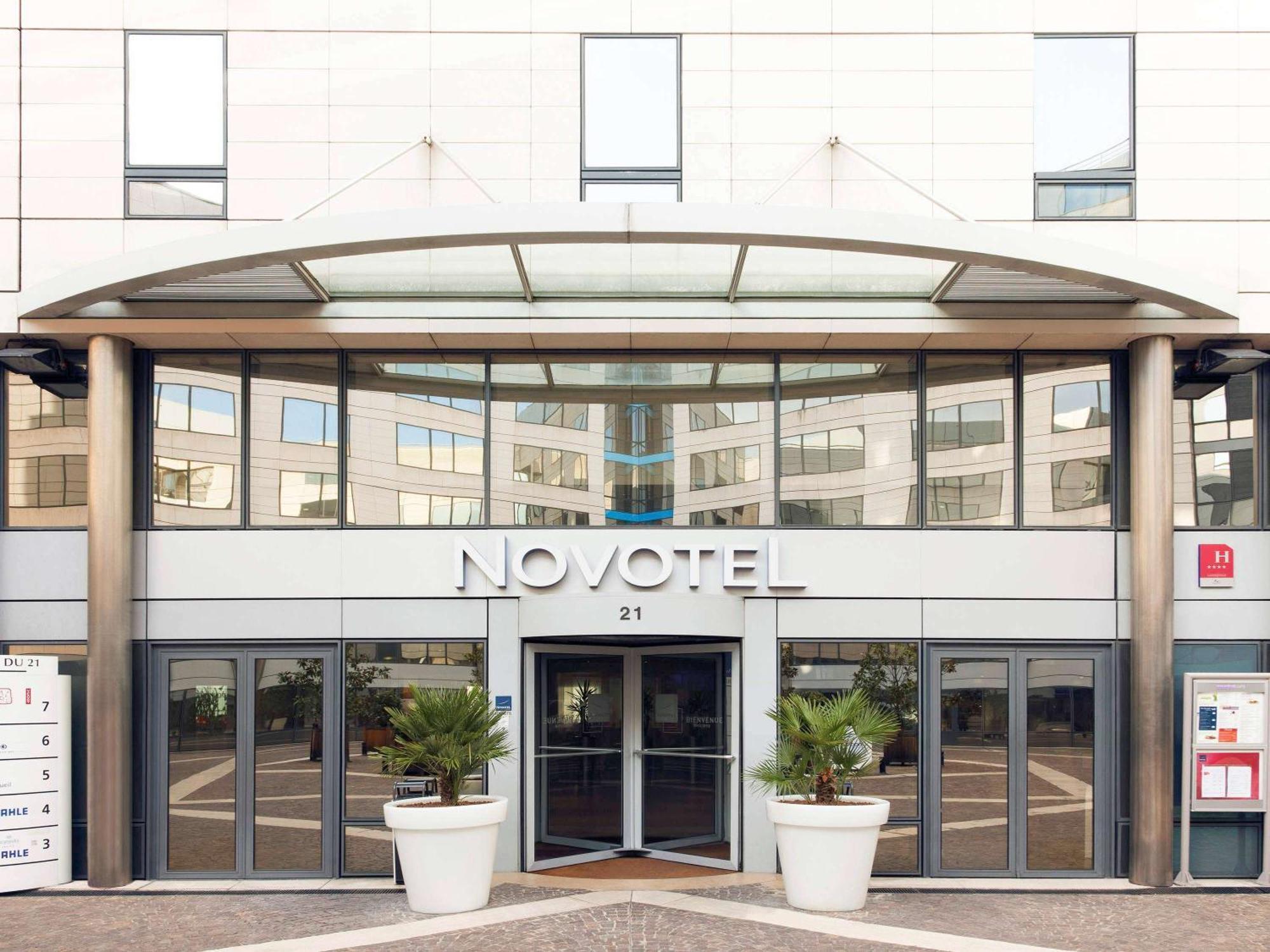 Novotel Paris Rueil Malmaison Екстер'єр фото