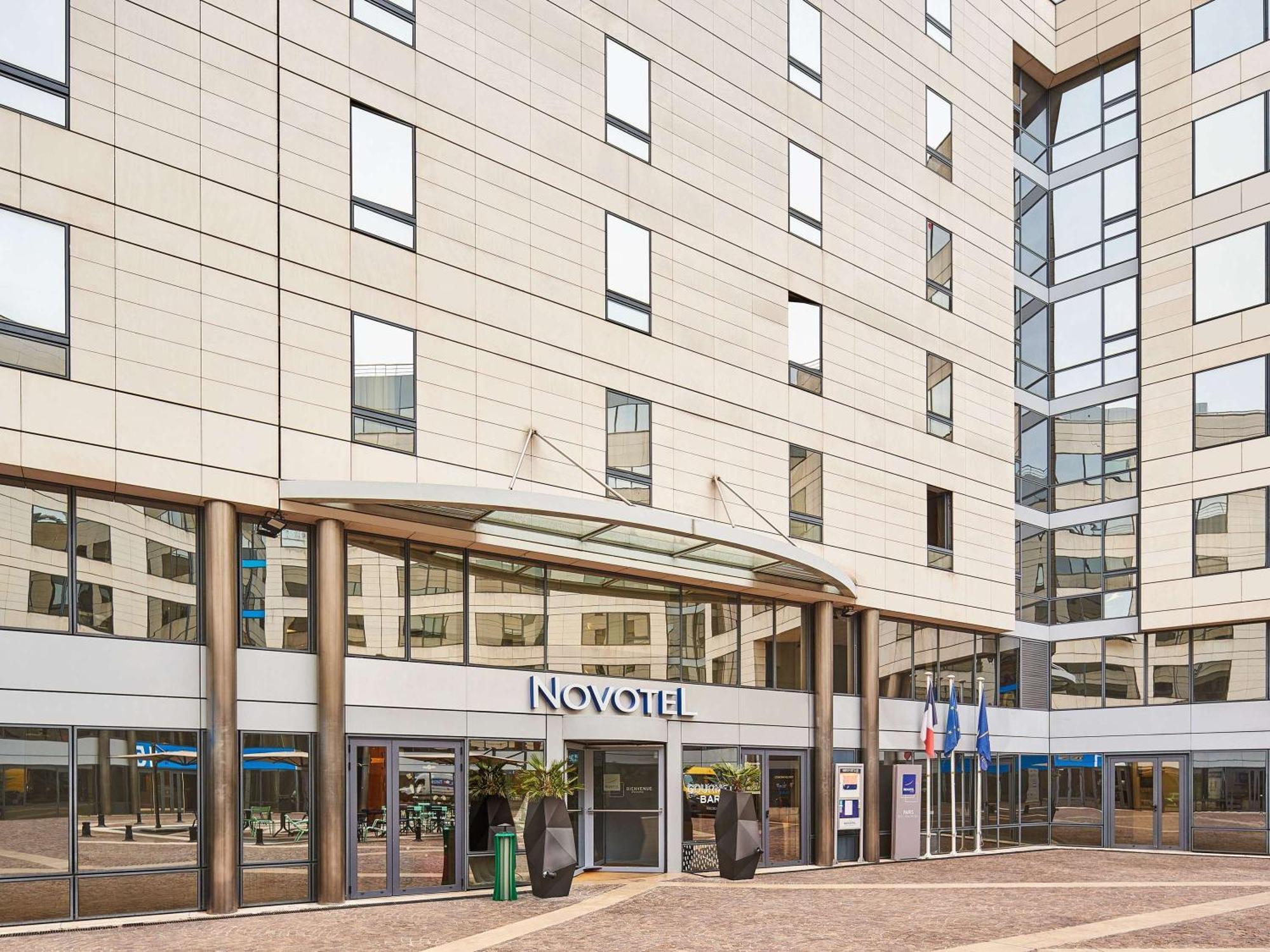 Novotel Paris Rueil Malmaison Екстер'єр фото