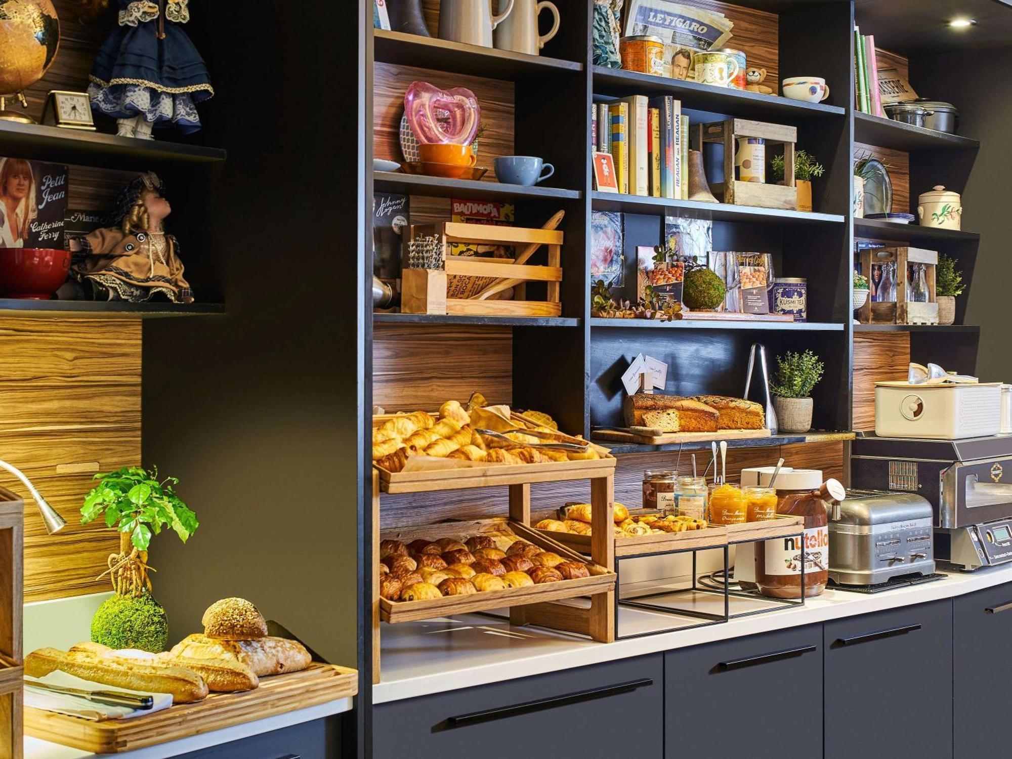 Novotel Paris Rueil Malmaison Екстер'єр фото