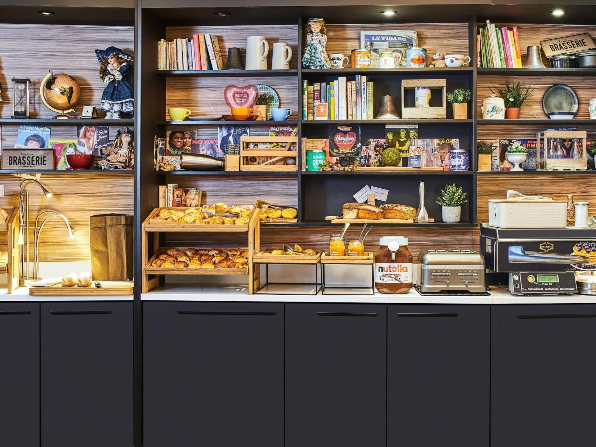 Novotel Paris Rueil Malmaison Екстер'єр фото