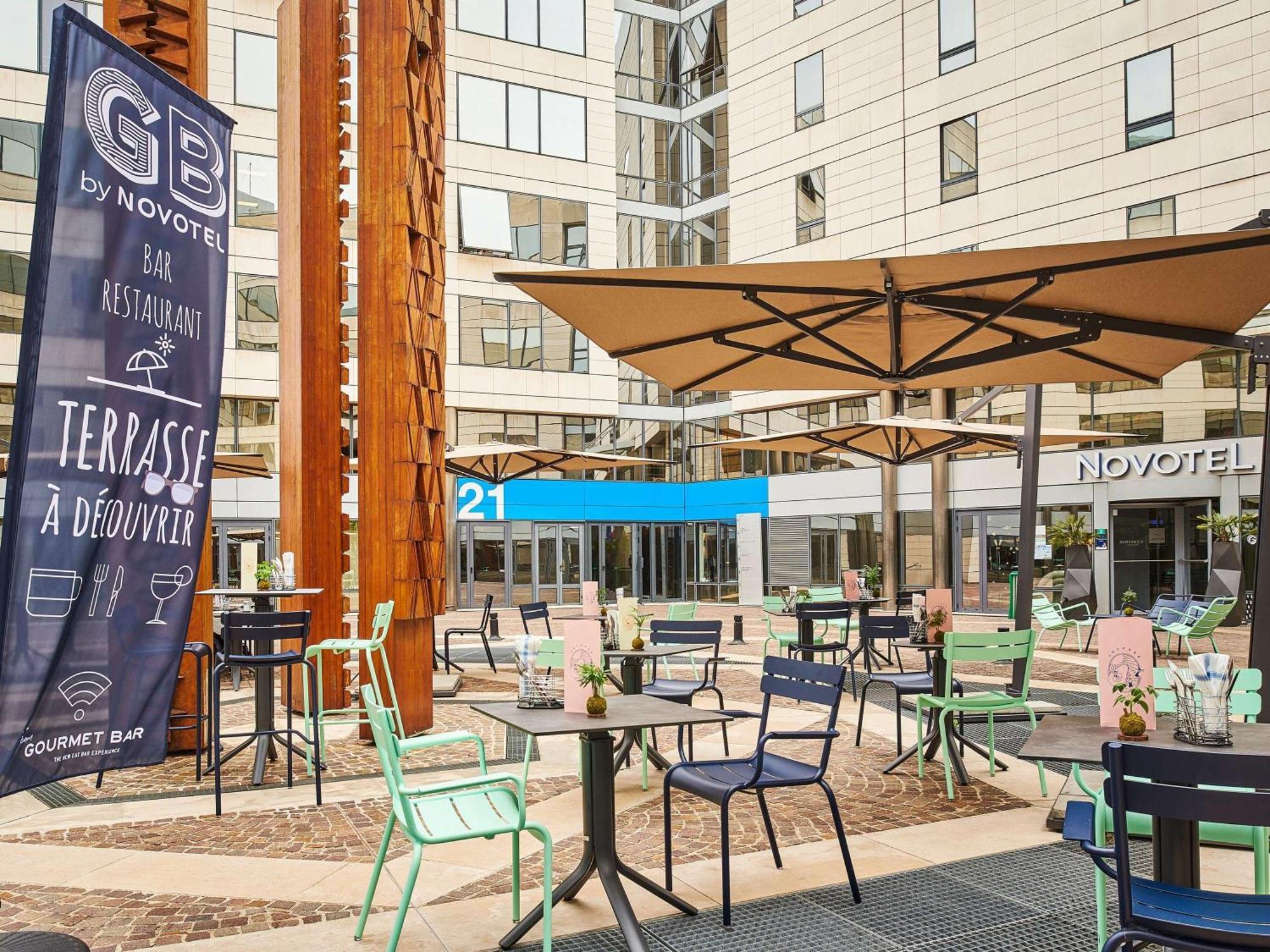 Novotel Paris Rueil Malmaison Екстер'єр фото